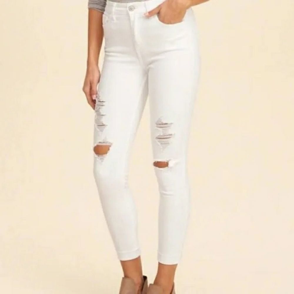 HOLLISTER high rise super skinny white jeans